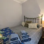 The Unicorn Hotel 3*